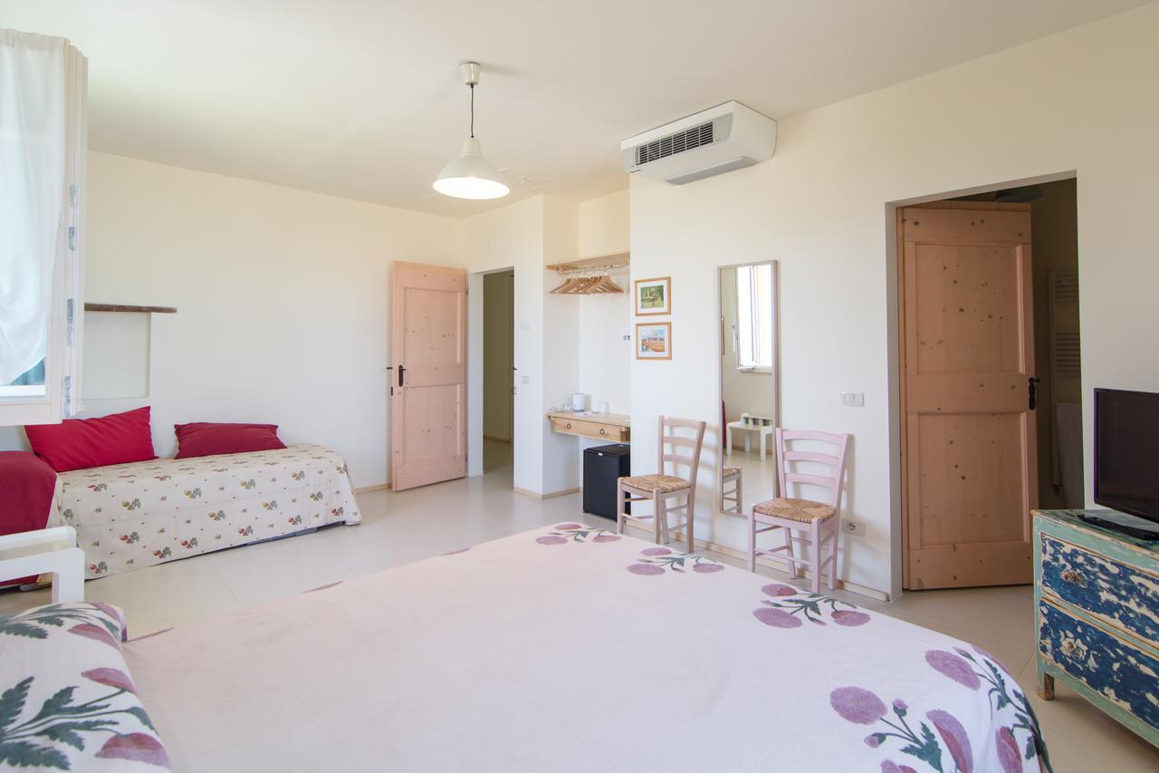 B&B Villa Olesia Ostra ภายนอก รูปภาพ