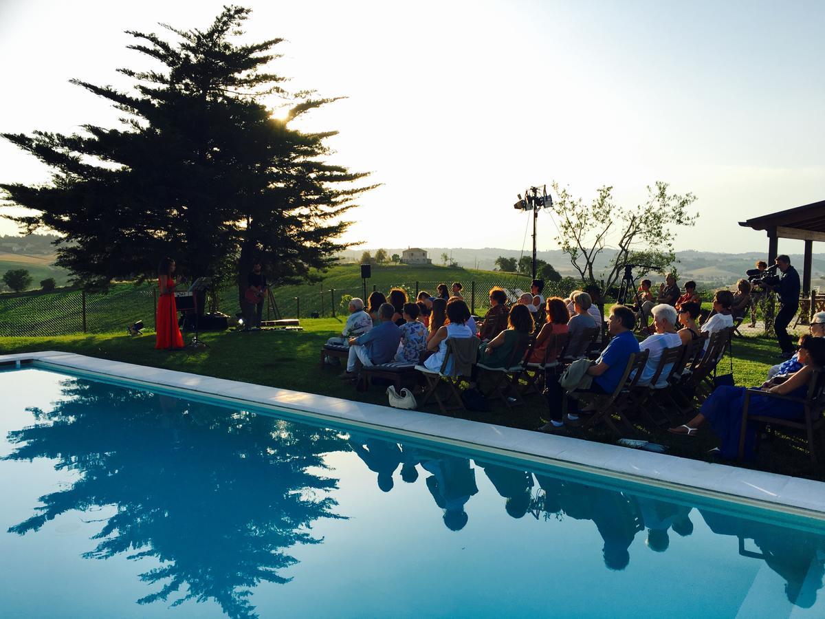 B&B Villa Olesia Ostra ภายนอก รูปภาพ