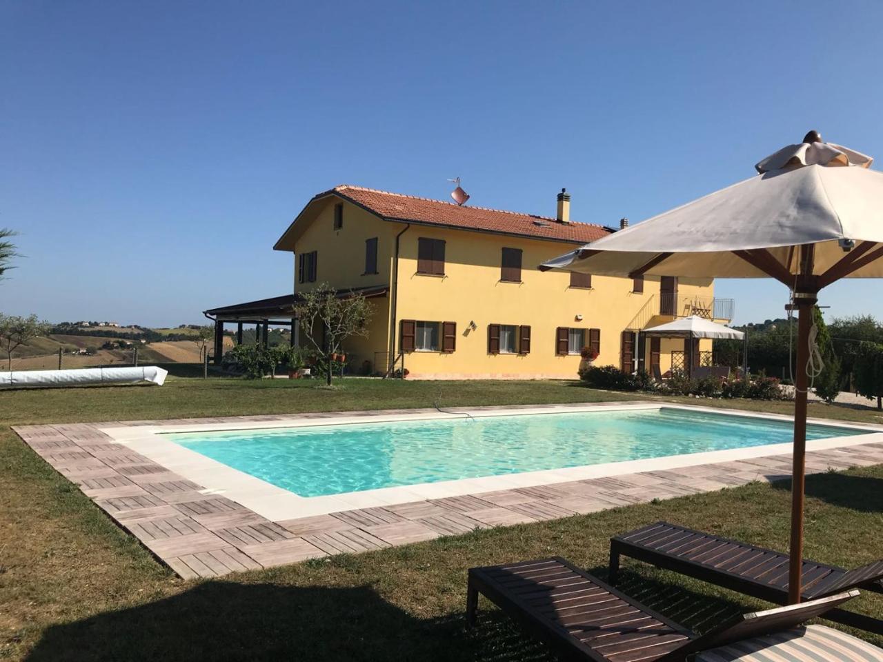 B&B Villa Olesia Ostra ภายนอก รูปภาพ